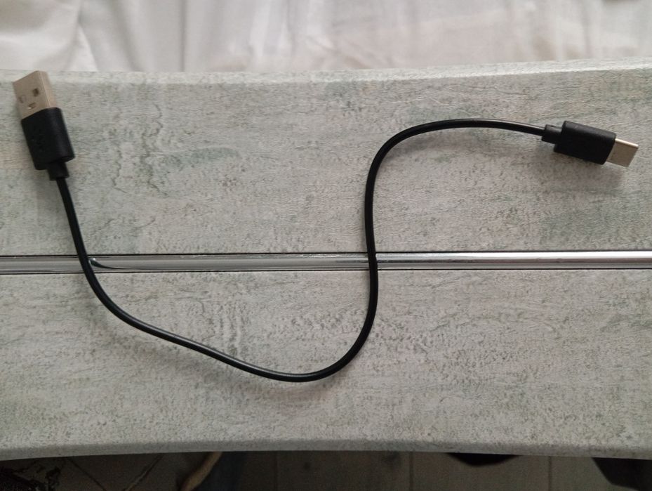 Две кабеля продам дёшево