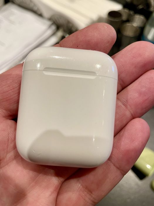 Air Pods 1-слушалки(слаба батерия)