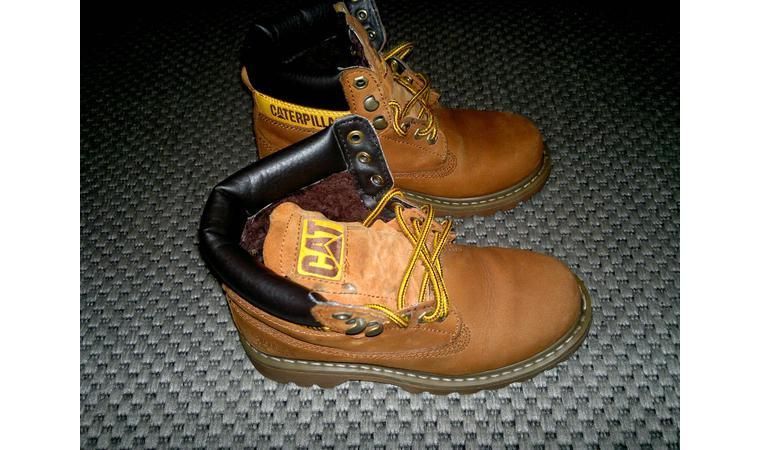 Продам ботинки зимние Caterpillar (Оригинал)
