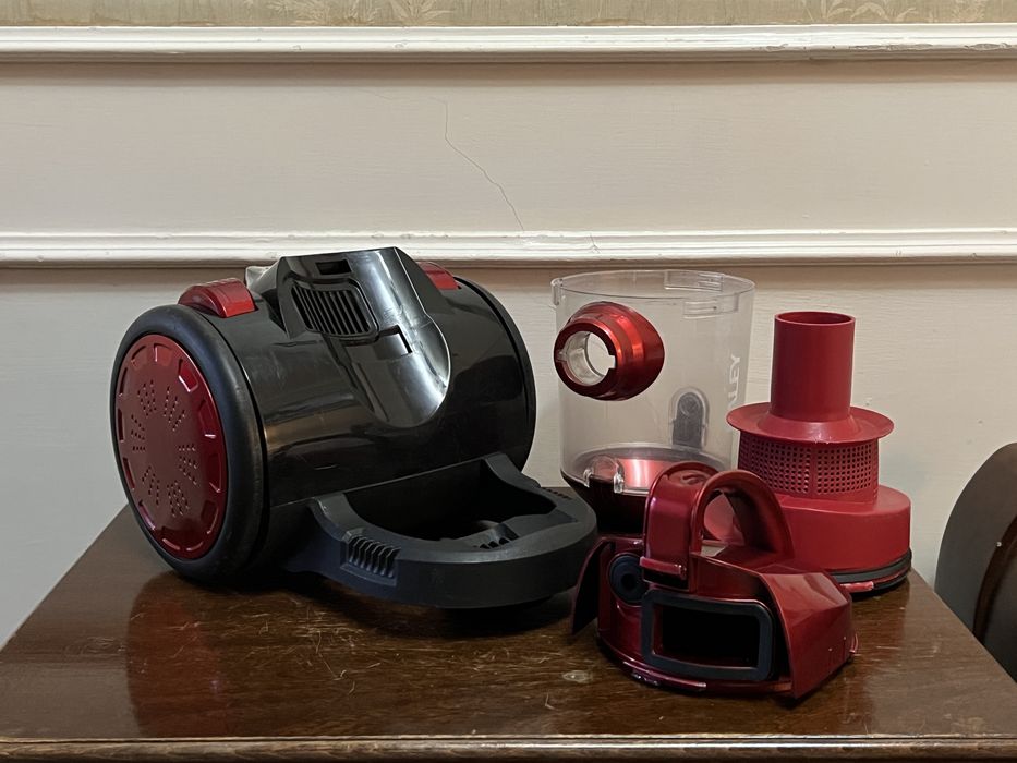 Пылесос HALEY HY-925