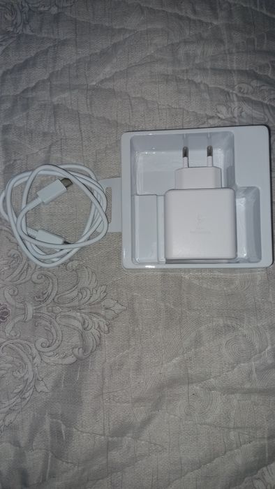 Продам новые зарядное устройство ( type c)