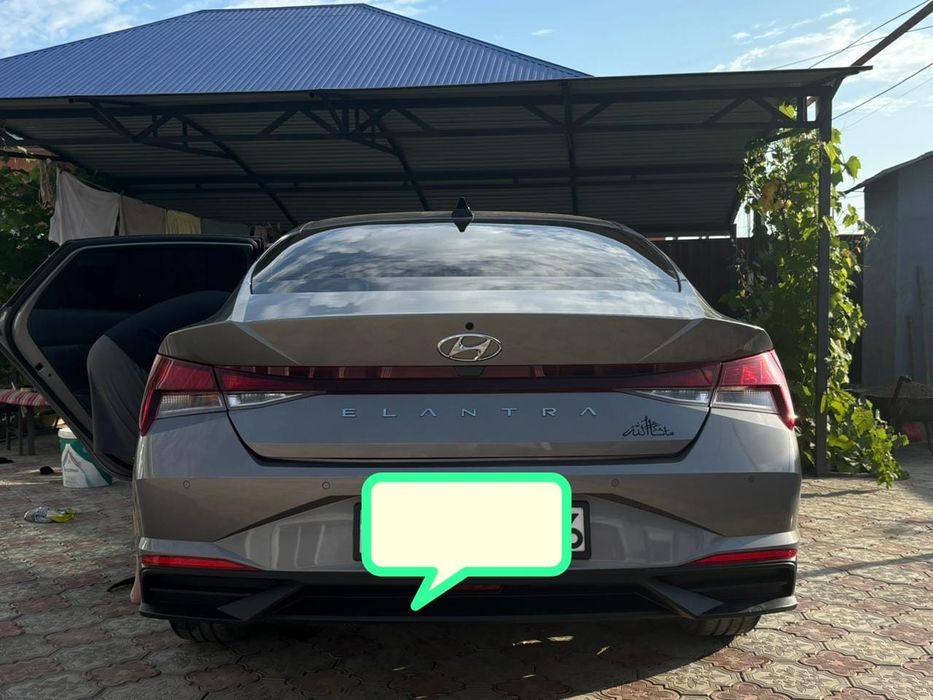 Hyundai Elantra 2023
