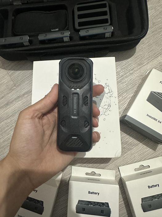insta360 X4 комбо