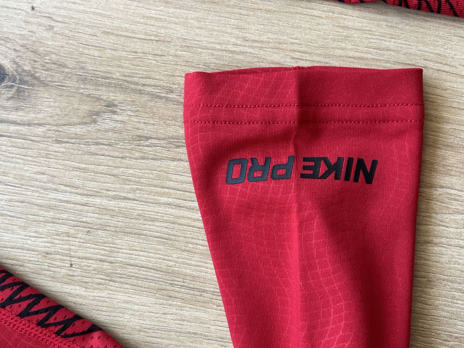 NIKE PRO HyperCool Compression - S размер клин / Оригинал