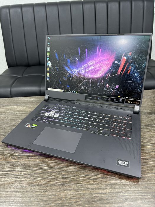 мощный 16-ядерный ноутбук ASUS Rog STRIX G713, для игр и графики