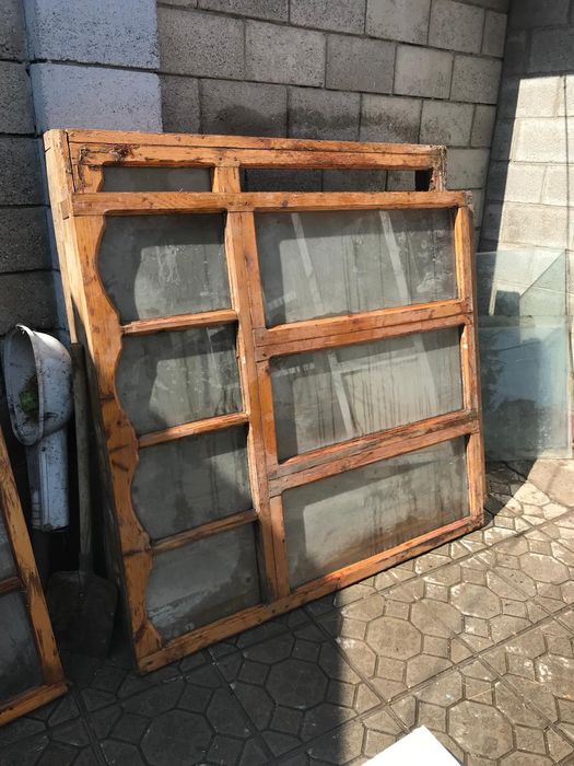 Продам рамы деревянные.