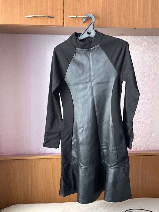 Продам Брюки, платье