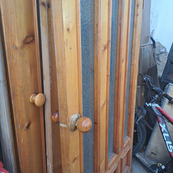 Межкомнатные двери из дерева