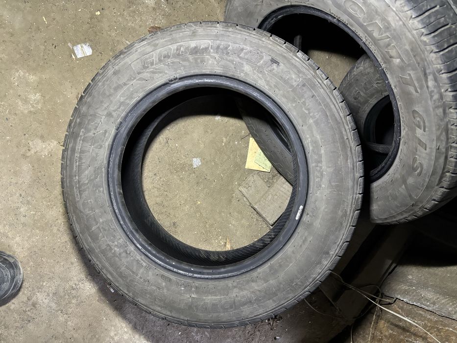 Продам резину 205/65/R15