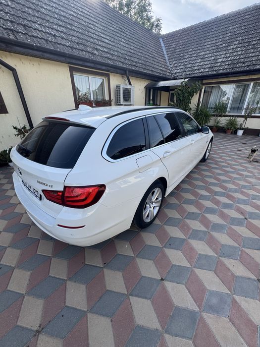 Vand sau schimb BMW F11 2012