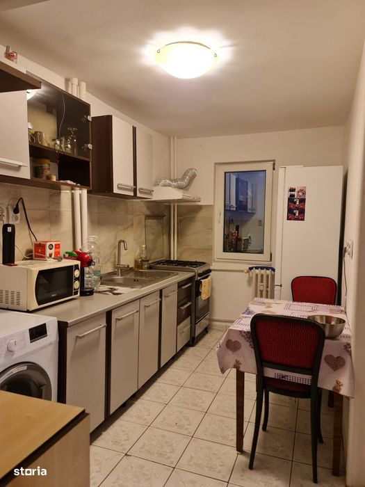 Închiriez apartament 2 camere Piața Sudului