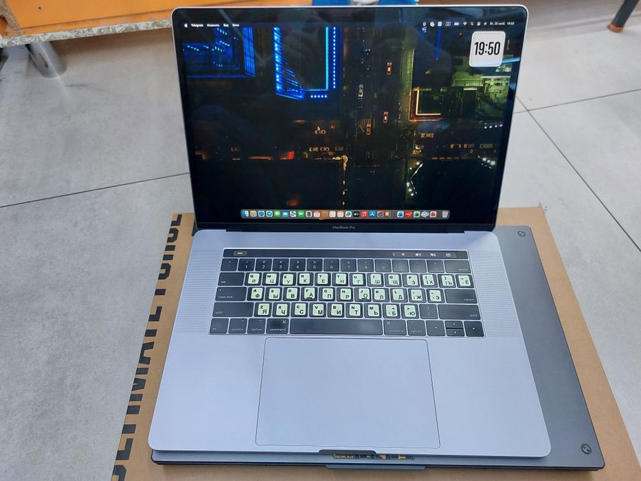 Macbook pro 2017. 15 inch