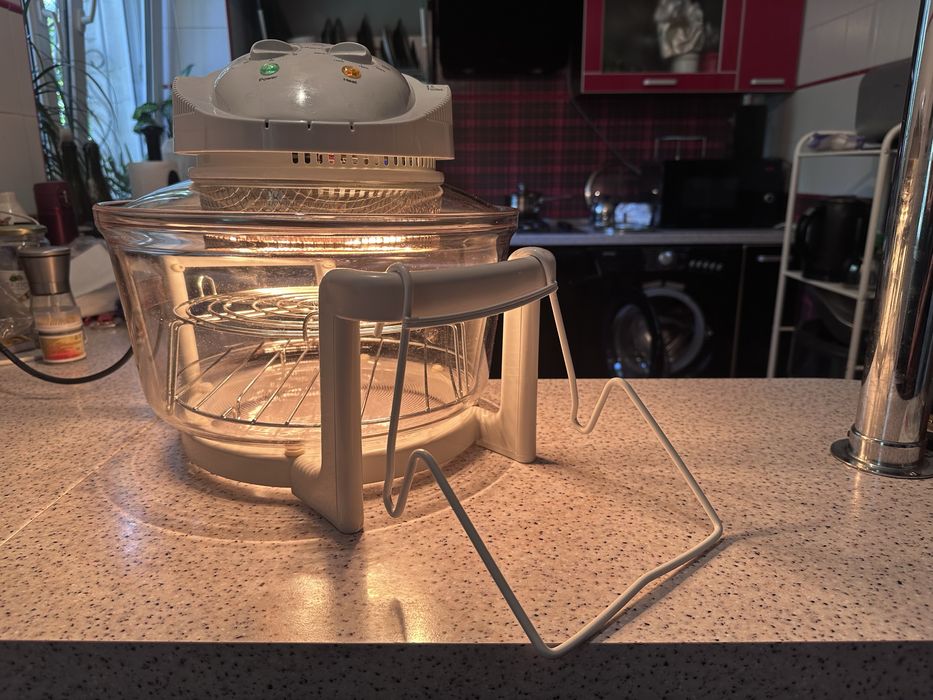 Продам аэрогриль (галогеновая печь)