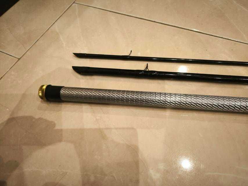 Продавам 2 риболовни "мач" пръчки