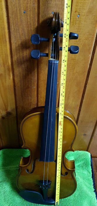 Инструмент подходящ за начинаещи или декорация или играчка