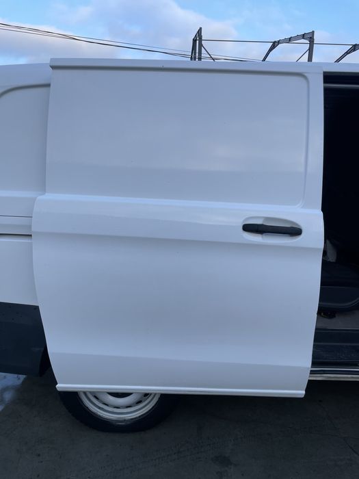 Dezmembrez Mercedes Vito w447