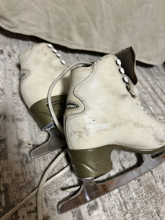 Фигурные Коньки Risport италия проф