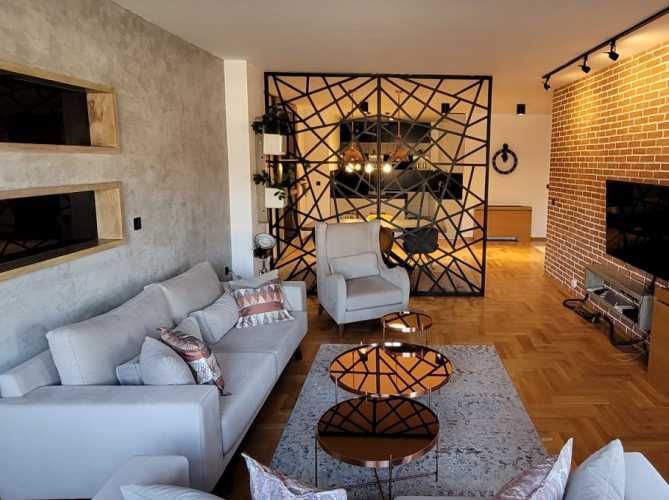 Дава се под наем Четиристаен апартамент в Пловдив, Каменица 1 - 105 кв.м за 255 € - Снимка #2