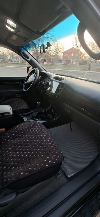 Тойота ландкрузер прадо