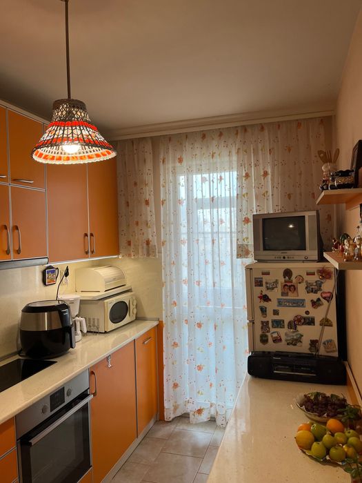 Дава се под наем Тристаен апартамент в Варна, Цветен квартал - 94 кв.м за 548.25 € - Снимка #3