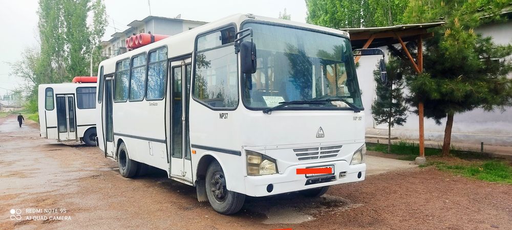 Isuzu NP37 2013 samauto