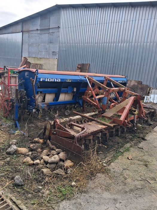 De vanzare freza kuhn si semanatoare fiona