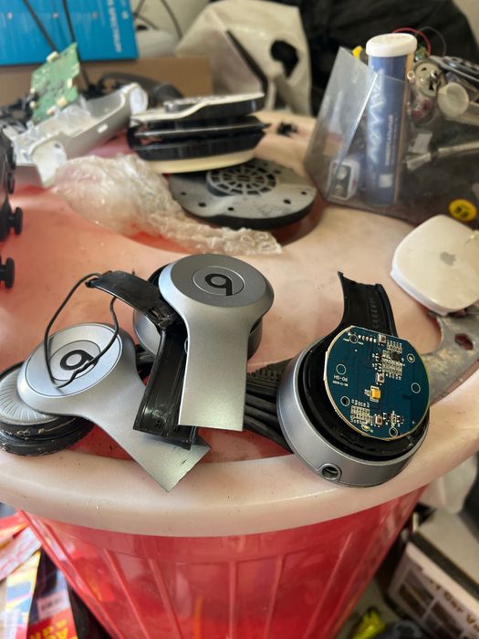 Ремонт наушников SONY | Beats | JBL | Bose | Soundcore