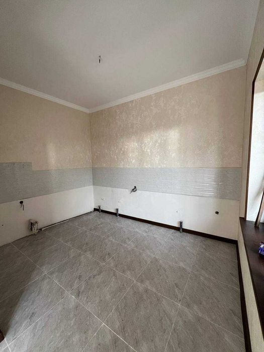 Учкахрамондан 7 км да 5 сотх, 5 хонали ховлимиз сотилади