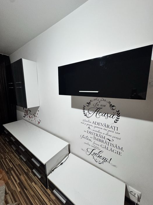 Mobila sufragerie MDF  culoare negru cu alb