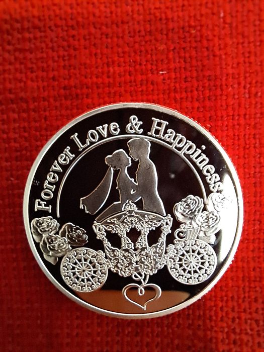 Невероятна цветна посребрена монета - Любовта е скъпоценна с фламинго