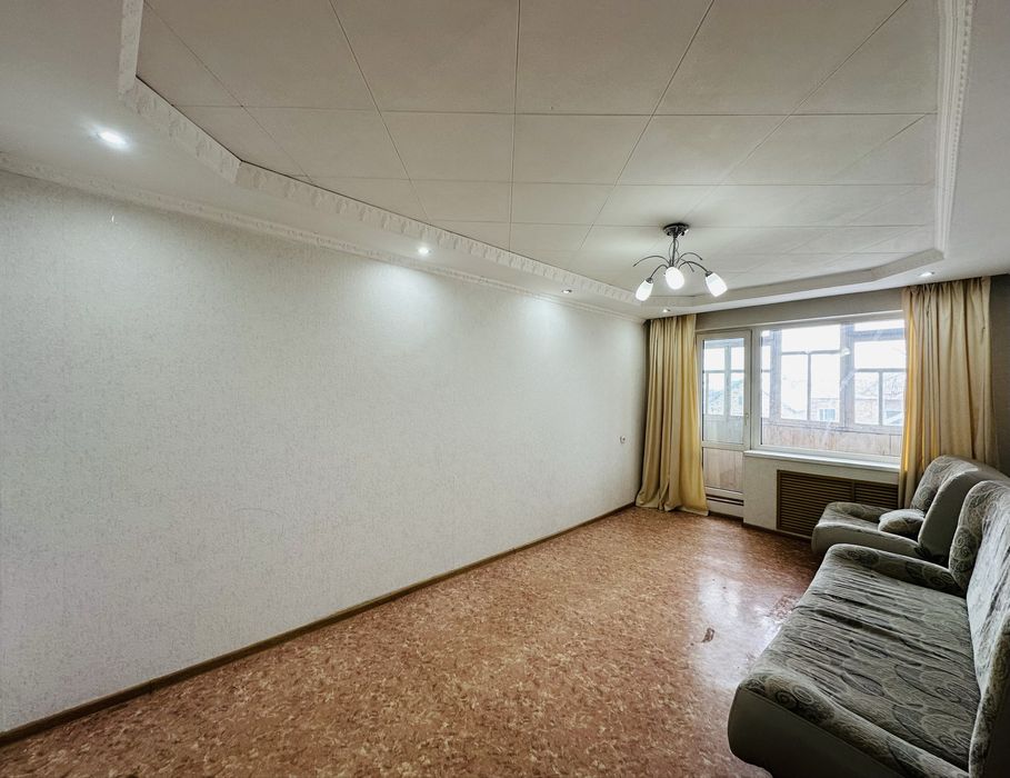 На 26-квартале предлагаем 2-комнатную квартиру на 2-этаже