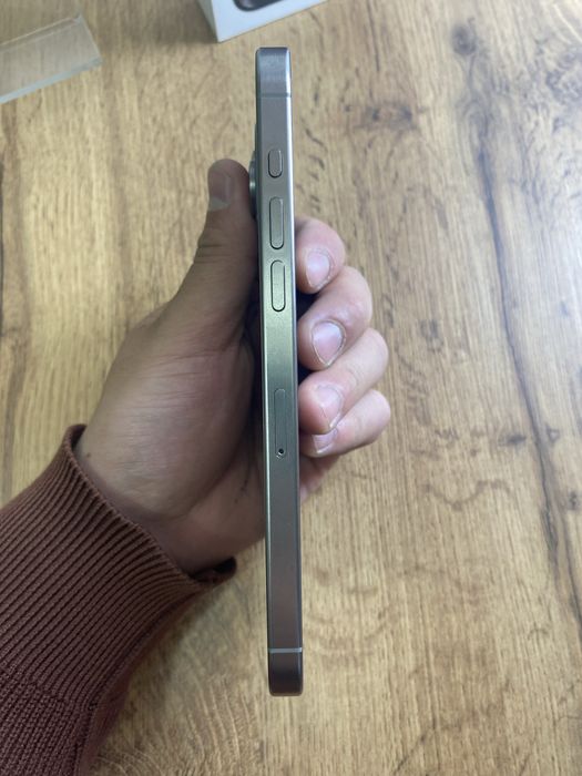 Продам Iphone 15 Pro Max 256gb