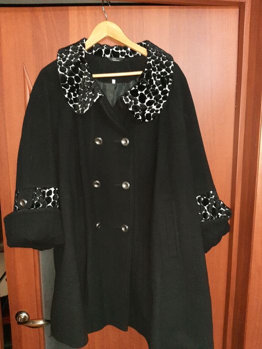 Продаю женское полу пальто