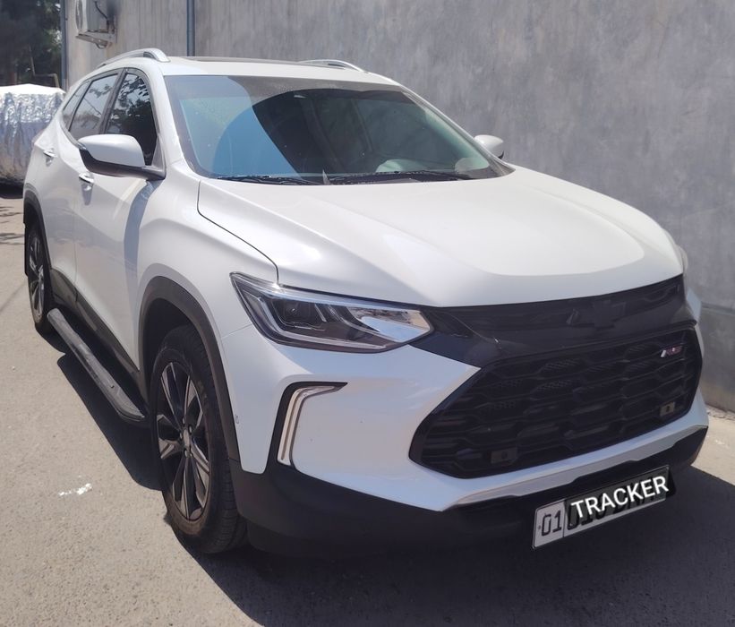 Tracker 2  premier plus 2025