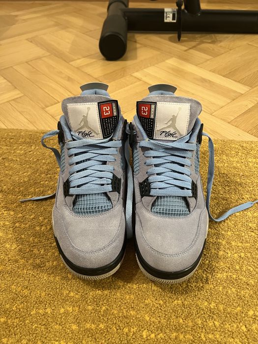 Air Jordan 4 Retro University Blue
