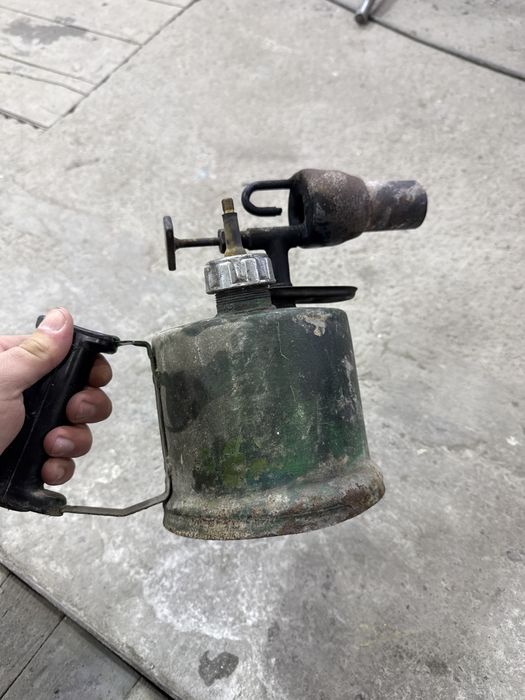 Паяльная лампа бензиновая рабочая