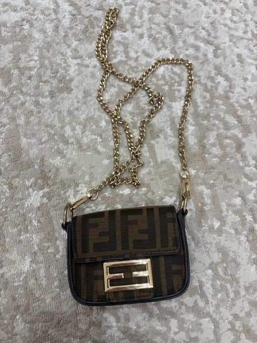 Fendi kichkina sumka