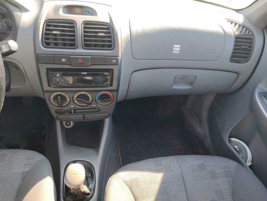 Vand masina Hyundai Accent, an 2004, 141000 km