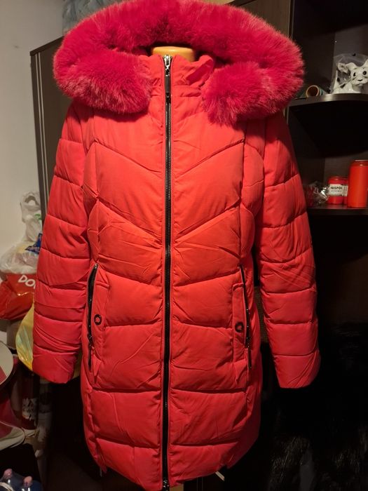 Geacă nouă cu blană