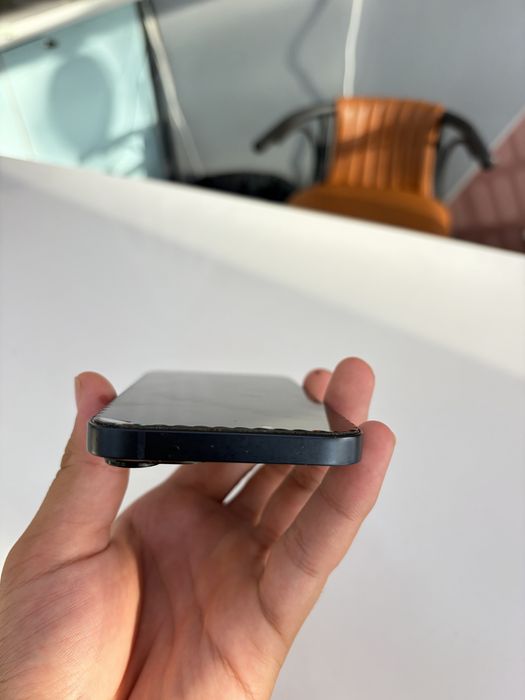 Продаётся iPhone 13