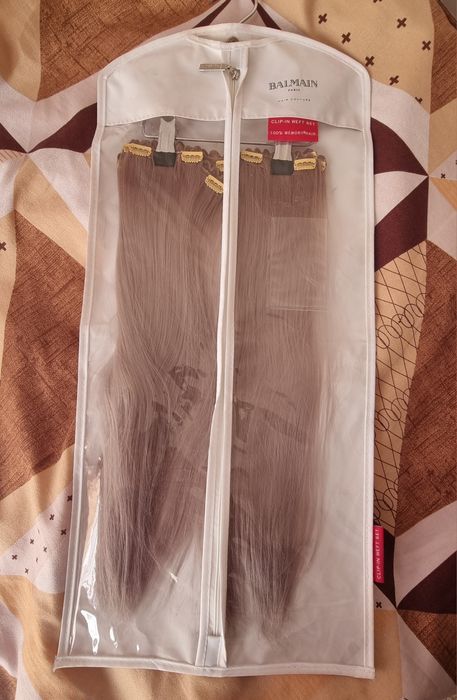 Extensii de păr noi fără etichetă