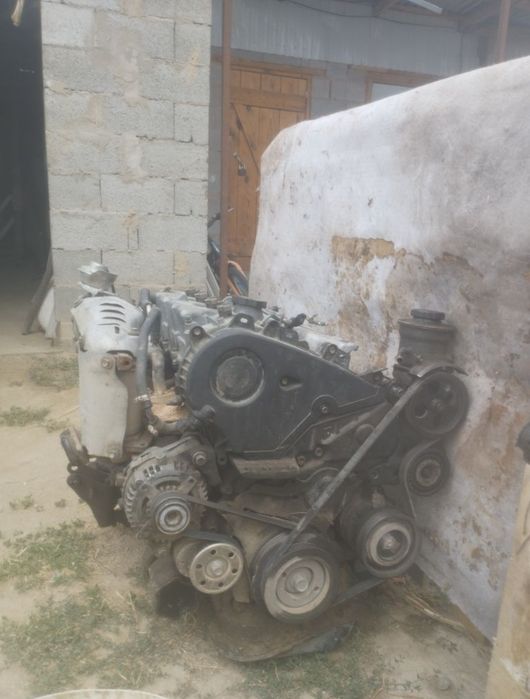 Tayota Avensis verso двигатель продается