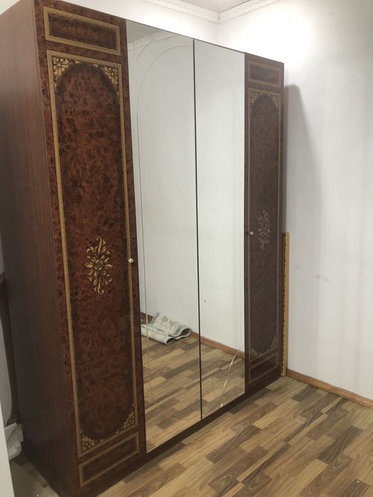 Спальный гарнитур