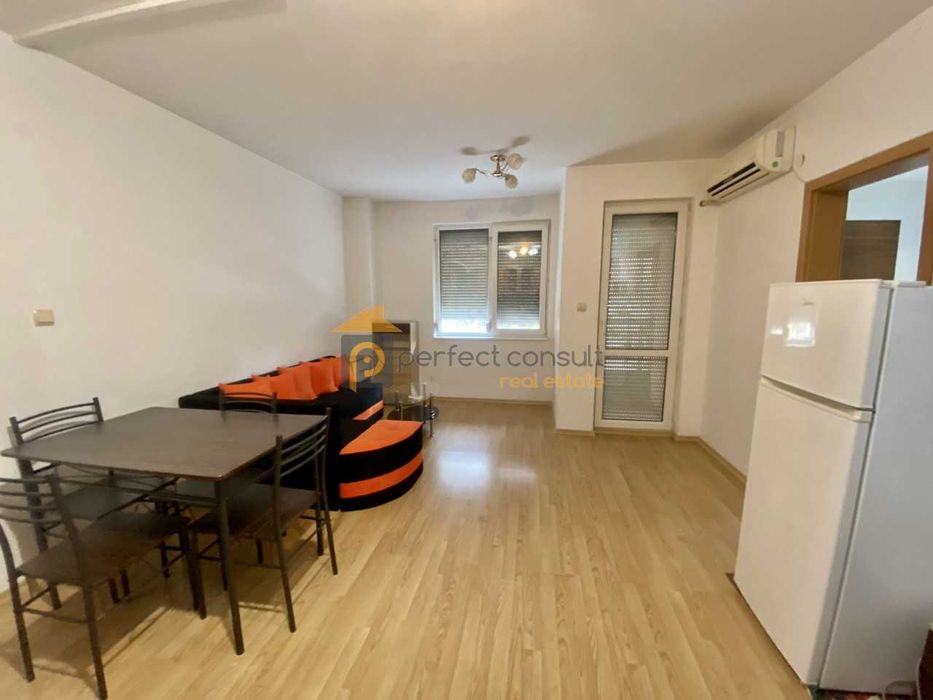 Дава се под наем Двустаен апартамент в Пловдив, Център - 65 кв.м за 383.52 € - Снимка #1