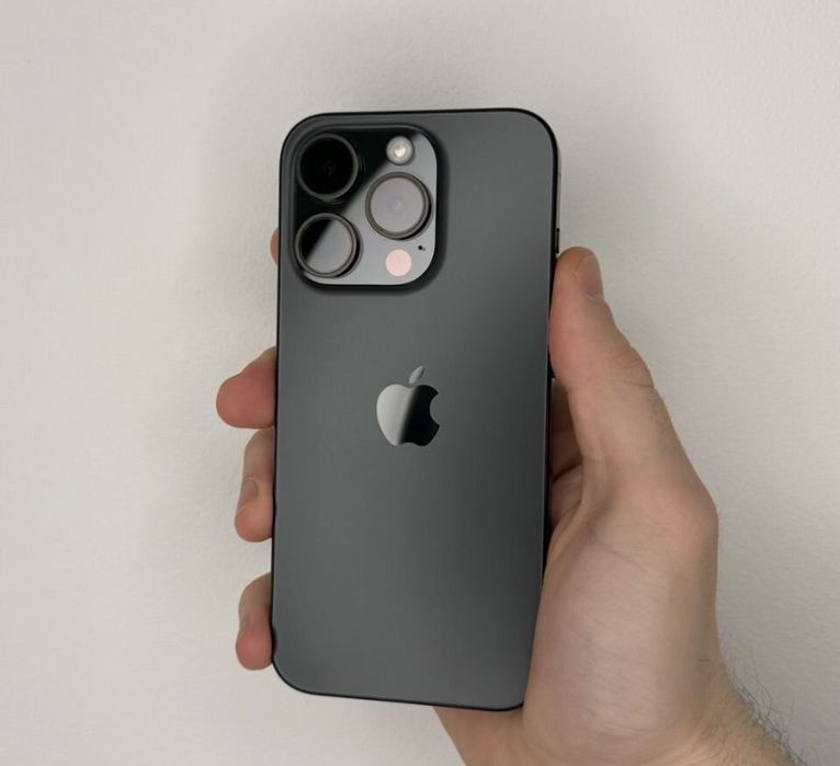 iPhone 15 Pro 256GB с гарантией