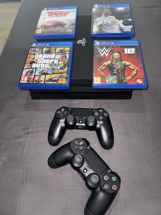 PlayStation 4 Pro (PS4 Pro) – като нов, с 2 джойстика + 4 игри /GTA V,                           Need for Speed Payback,   WWE 2K18,   FIFA 18/