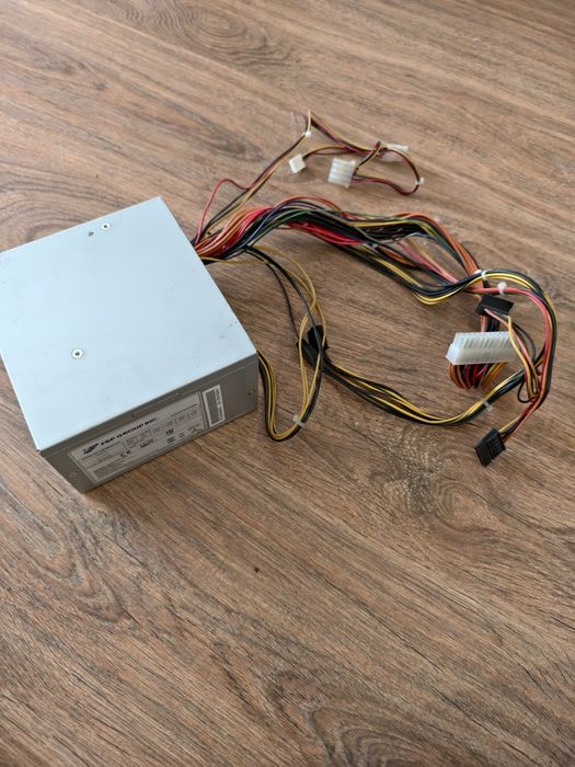 Продаю комплектующие на компьютер