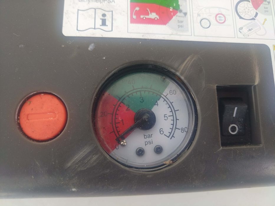 Немски компресор за автомобил
PSA.  ACTIVE TOOLS  12V  15A. 180W
Pmax = 620kPa = 6.2bar = 90psi
T nom = 15min / ниво на шум 96dB 
Внос от Германия 
Из
