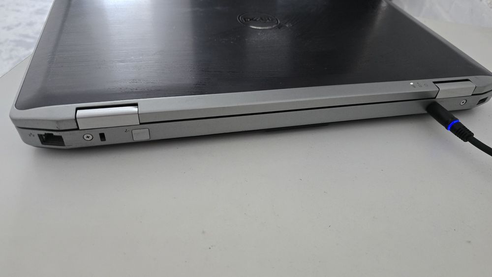 Ноутбук Dell Latitude