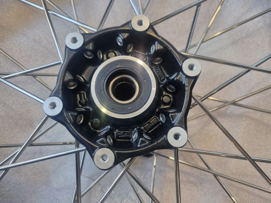 Janta spițe fata F800GS/ Aventure 2.15x21